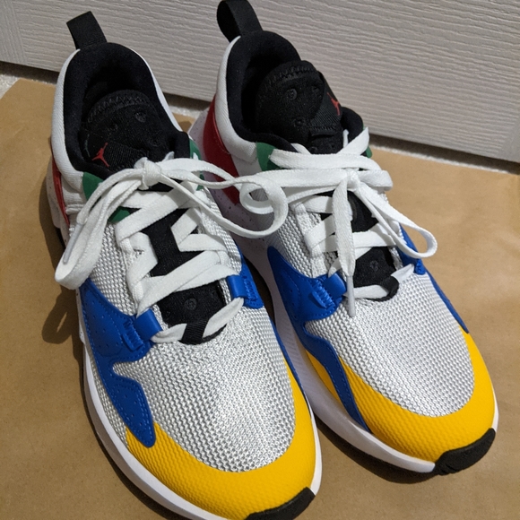 Jordan Air Cadence 'Olympic Rings' - Picture 3 of 9